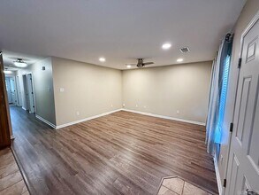 4853 Tall Grass Dr in Benton, AR - Building Photo - Building Photo