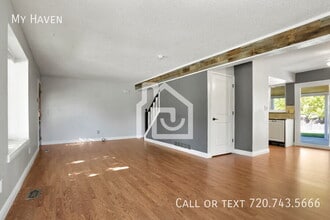 10815 W Alamo Pl in Littleton, CO - Building Photo - Building Photo