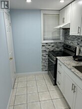 4 Lascelles Blvd in Brampton, ON - Building Photo - Building Photo