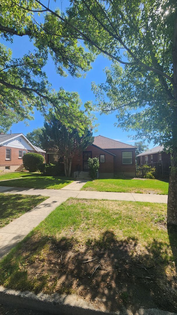property at 924 Humboldt St