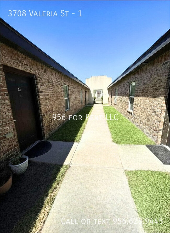 3708 Valeria St in Edinburg, TX - Building Photo - Building Photo