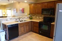 510 W University Dr, Unit 211 photo'