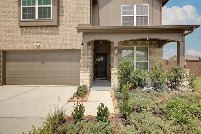 2319 Gentle Breeze Ln in Mont Belvieu, TX - Building Photo - Building Photo