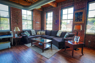 Lofts at Lafayette Square in St. Louis, MO - Building Photo - Building Photo