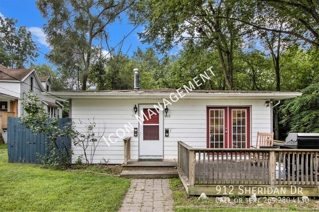 property at 912 Sheridan Dr