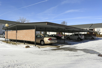 Jenna Terrace Apartments in Lorain, OH - Building Photo - Building Photo