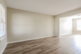 7764 Shasta Dr in Indianapolis, IN - Building Photo - Building Photo