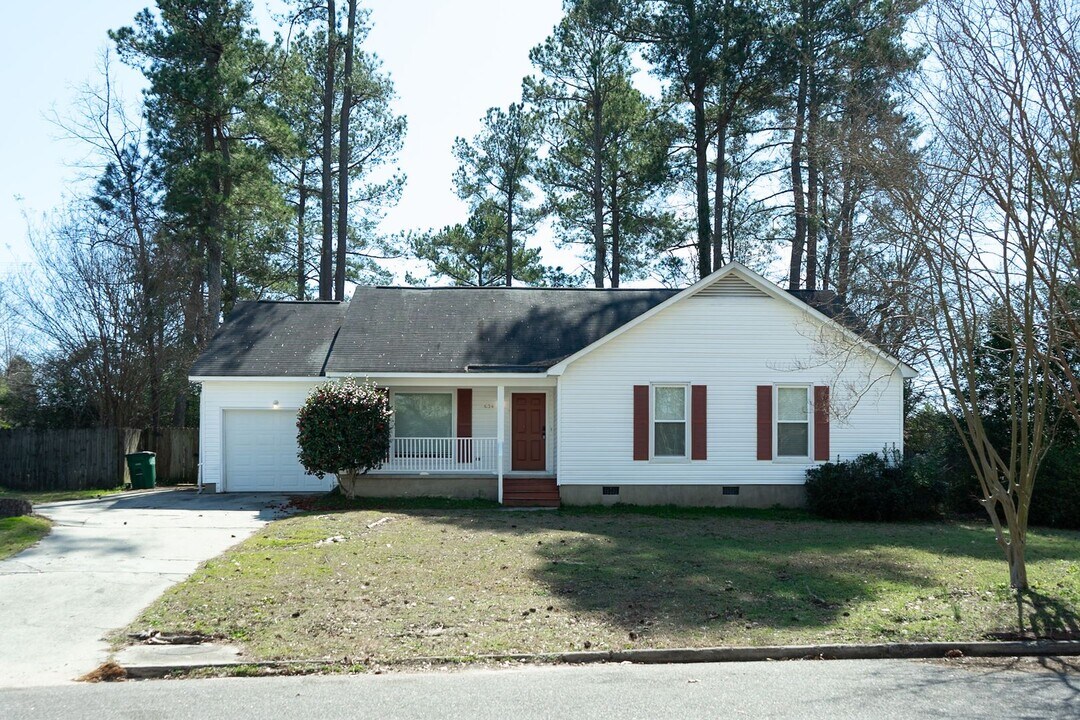 634 Greenwich Dr in Aiken, SC - Building Photo