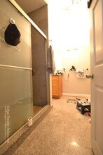 35 Allston St, Unit 1 in Boston, MA - Foto de edificio - Building Photo
