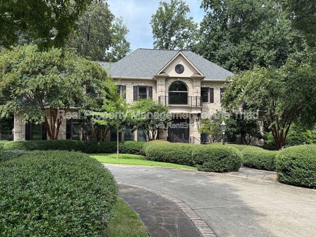property at 10 Postbridge Ct