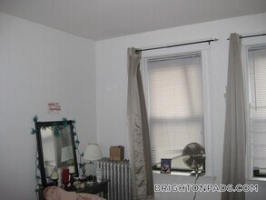 33 Egremont Rd, Unit 2 in Boston, MA - Building Photo - Building Photo