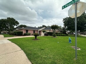 2934 Poplar Creek Ln in Pearland, TX - Building Photo - Building Photo