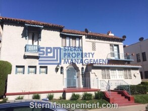 626 S. Cochran in Los Angeles, CA - Building Photo - Building Photo