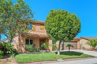 31779 Teton Ct in Sun City, CA - Building Photo