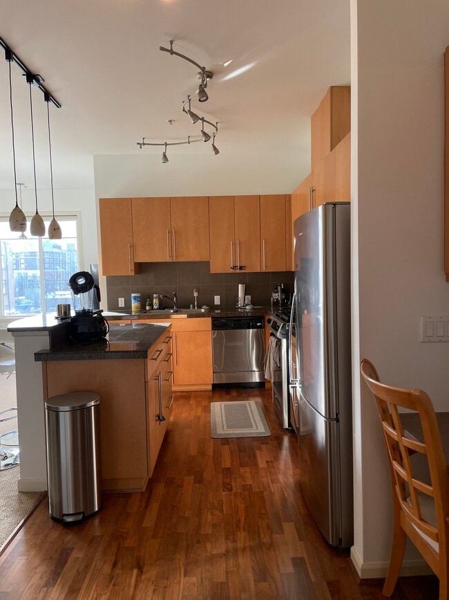 124 Bellevue Ave E, Unit 701 in Seattle, WA - Building Photo - Building Photo