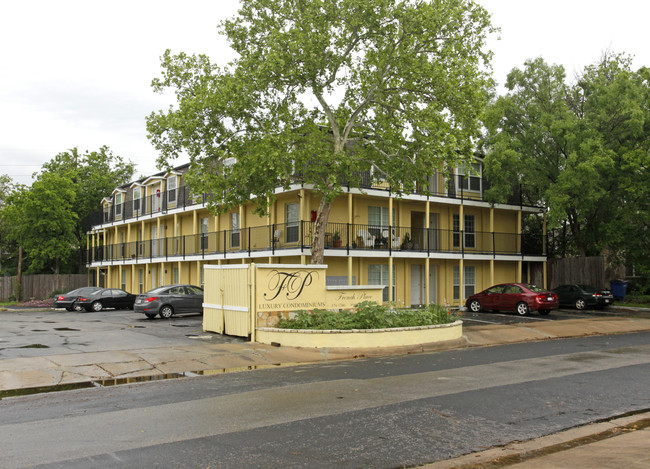 French Place Condo's in Austin, TX - Building Photo - Building Photo