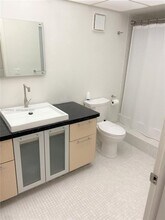 16300 Golf Club Rd in Weston, FL - Building Photo - Building Photo