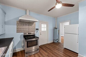 202 E Elmwood St in Shreveport, LA - Building Photo - Building Photo