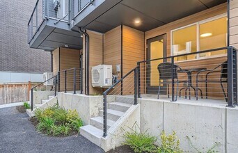 7512 43rd Ave S in Seattle, WA - Building Photo - Building Photo