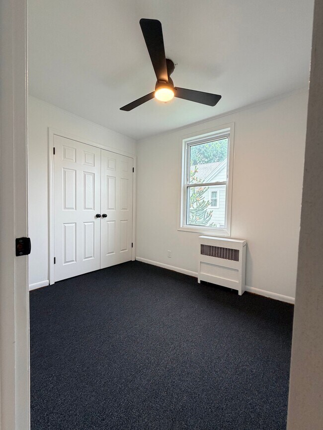 property at 51 W Hitchcock Ave