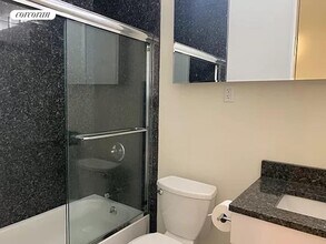 365 Knickerbocker Ave in Brooklyn, NY - Building Photo - Building Photo