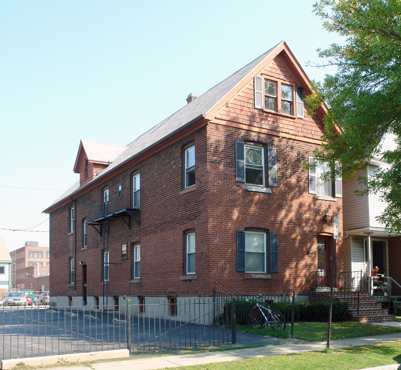 34 Gardiner Park in Rochester, NY - Building Photo