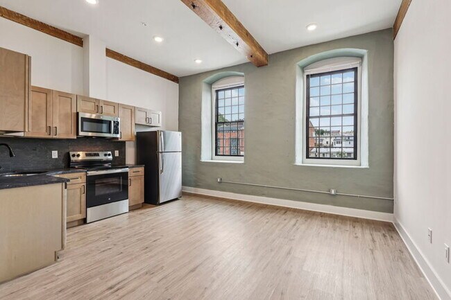 201 Leverington Ave in Philadelphia, PA - Building Photo - Building Photo