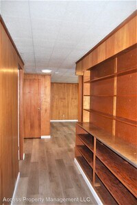 713 E Hancock St photo'