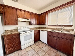 214 Justin Dr in Norman, OK - Building Photo - Building Photo