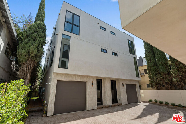 property at 428 Arnaz Dr