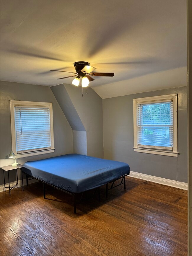 property at 1826 Cypress St