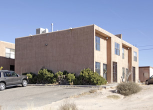 1924-1932 Buena Vista Dr SE in Albuquerque, NM - Building Photo - Building Photo