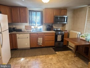 131 S Main St in Quakertown, PA - Building Photo - Building Photo