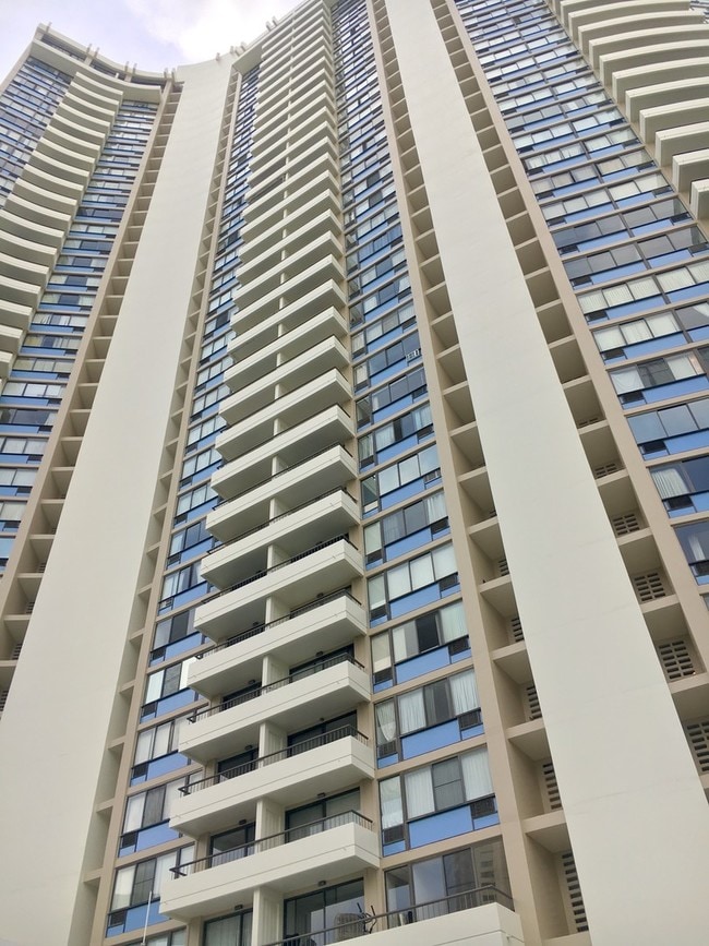 property at 2333 Kapiolani Blvd