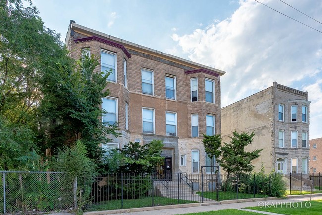 4622 S Indiana Ave in Chicago, IL - Building Photo - Building Photo