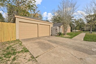 4722 Elmbrook Dr in Spring, TX - Building Photo - Building Photo