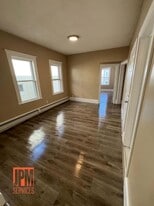 66 Thornton St in Revere, MA - Building Photo