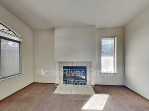 8215 Bluehaven Ct in Antelope, CA - Building Photo - Building Photo