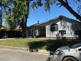 524 Carson St in Colusa, CA - Building Photo