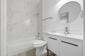 Davie Villas Stirling, LLC in Davie, FL - Foto de edificio - Building Photo