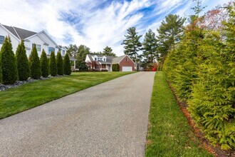 5 Neff Dr in Foxboro, MA - Building Photo - Building Photo