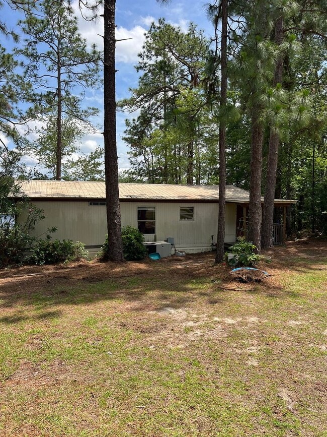 1596 W C Hodges Rd in Statesboro, GA - Building Photo - Building Photo