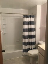 2315 E Olive St in Arlington Heights, IL - Building Photo - Building Photo