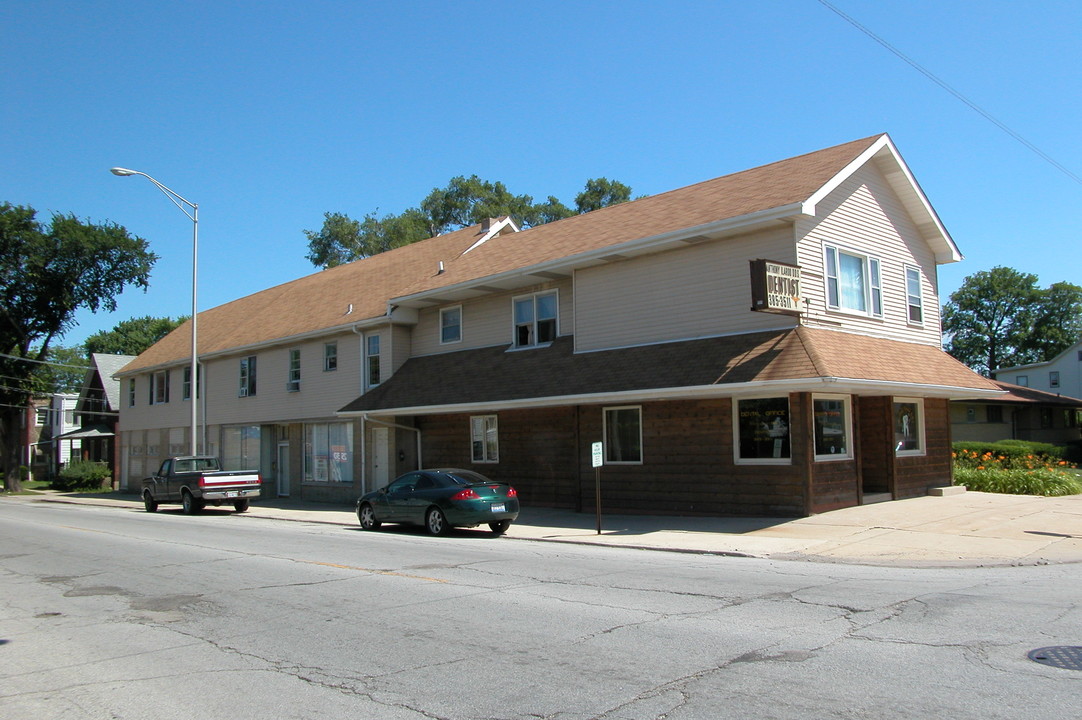 13101 Chicago St in Blue Island, IL - Building Photo