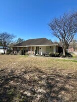 48163 Sibley Rd in Tickfaw, LA - Building Photo