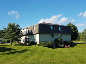 Countryside Apartments in Phillips, WI - Foto de edificio - Building Photo