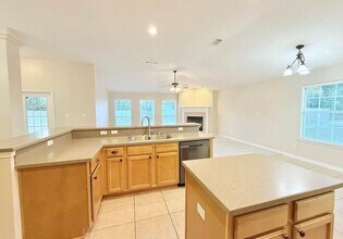 5659 Tiger Woods Dr in Milton, FL - Building Photo - Building Photo