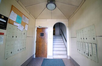 3220 Girard Ave S in Minneapolis, MN - Building Photo - Building Photo