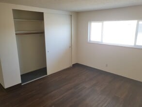 Park Avenue Arms Apartments in Santa Maria, CA - Foto de edificio - Building Photo