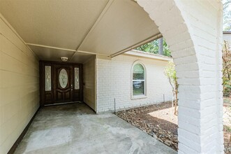 2158 Middle Creek Dr in Humble, TX - Building Photo - Building Photo